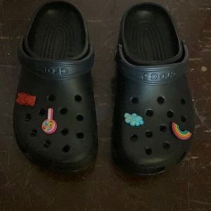 Black crocs